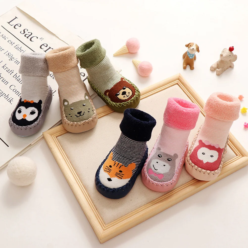 1 par de calcetines de aprendizaje para caminar para niños pequeños de 15 a 23 meses, calcetines de algodón con parte inferior antideslizante, diseño de dibujos animados de 14Cm - imagen 3