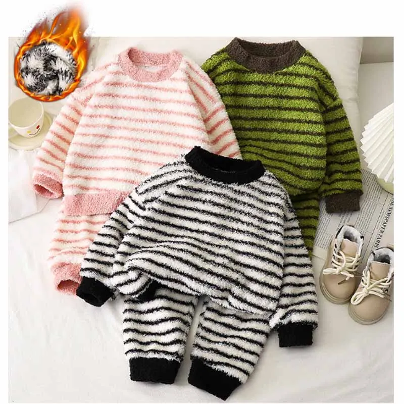 Pijama acolchado térmico infantil a rayas – Conjunto de invierno
