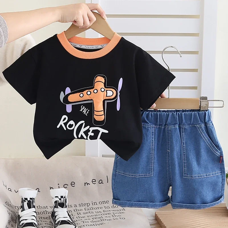 Ropa de verano para bebés, Tops de manga corta bonitos de dibujos animados informales coreanos + Pantalones cortos de mezclilla, ropa de Boutique para niños, conjuntos para niños BC2264 - imagen 2