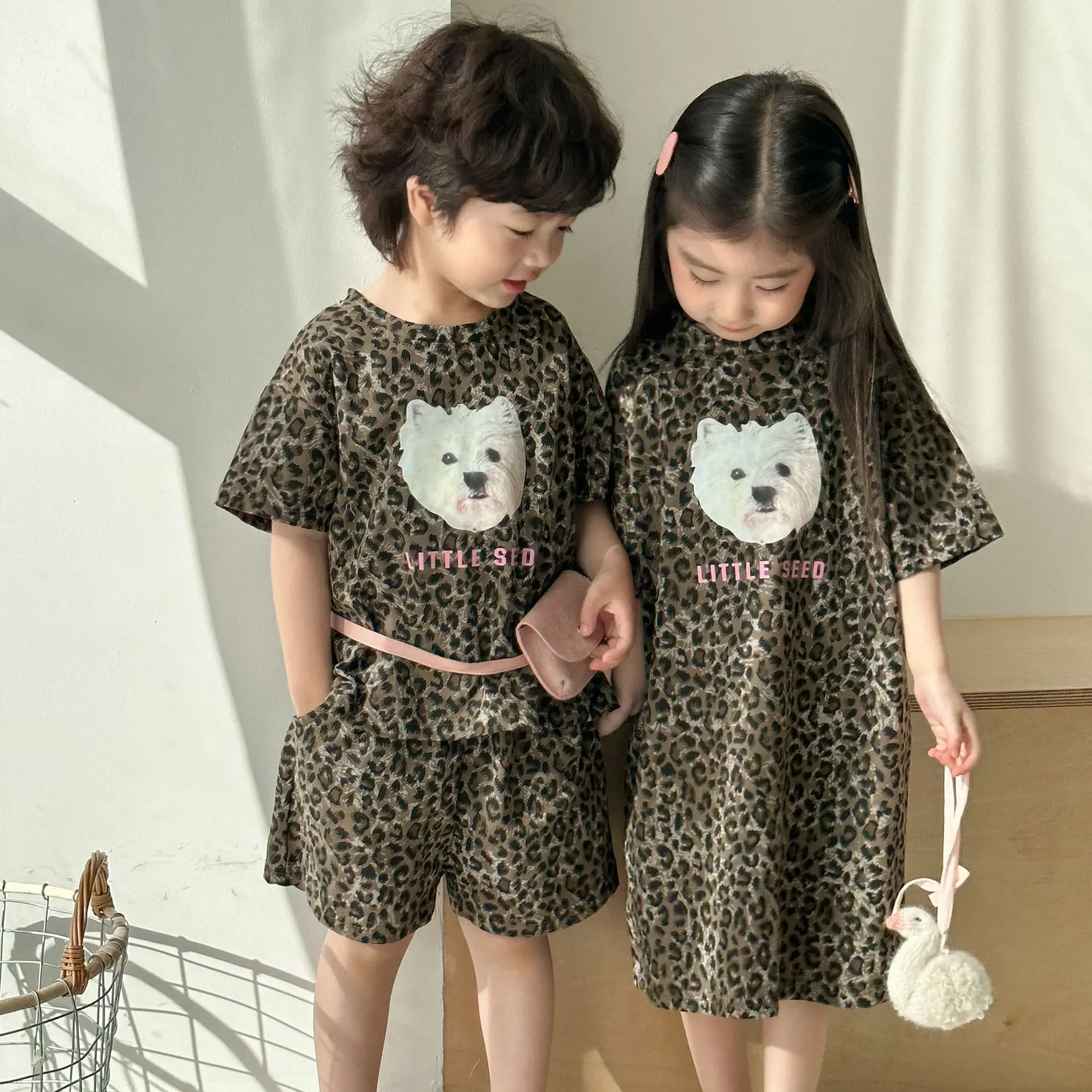 Ropa de hermano y hermana, vestido de leopardo para niñas, camiseta para niños, pantalones cortos, conjunto de ropa de 2 piezas - imagen 2