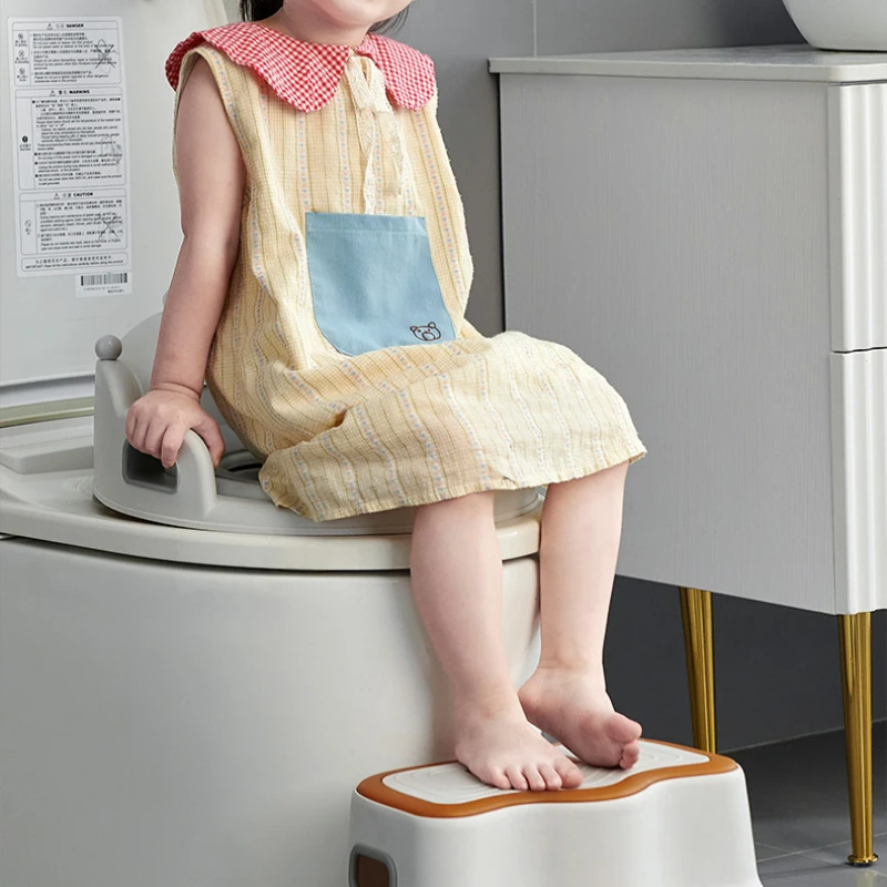 Reductor de inodoro con cojín suave para niños - imagen 2