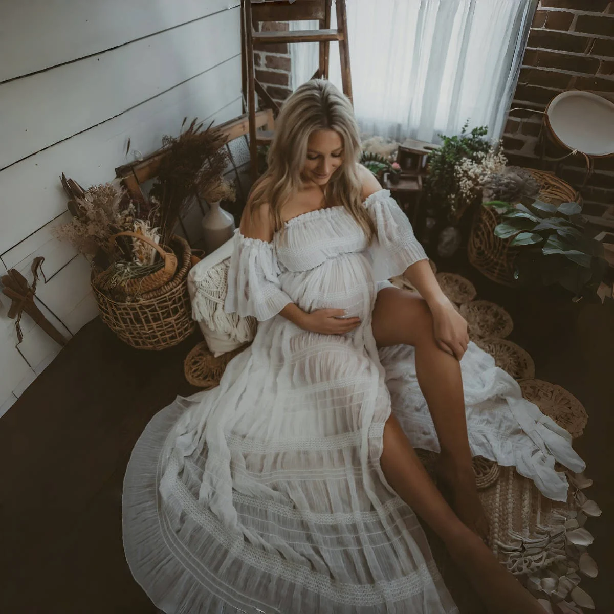 Vestido plisado de gasa blanco elegante foto embarazo primavera