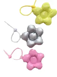 Bolso con correa para llave de niña, decoración artesanal INS, bonito relleno de algodón brillante, colgante de flor, funda para teléfono móvil, cordón