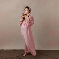 Vestido premamá rosa elegante – estilo francés para sesión de fotos