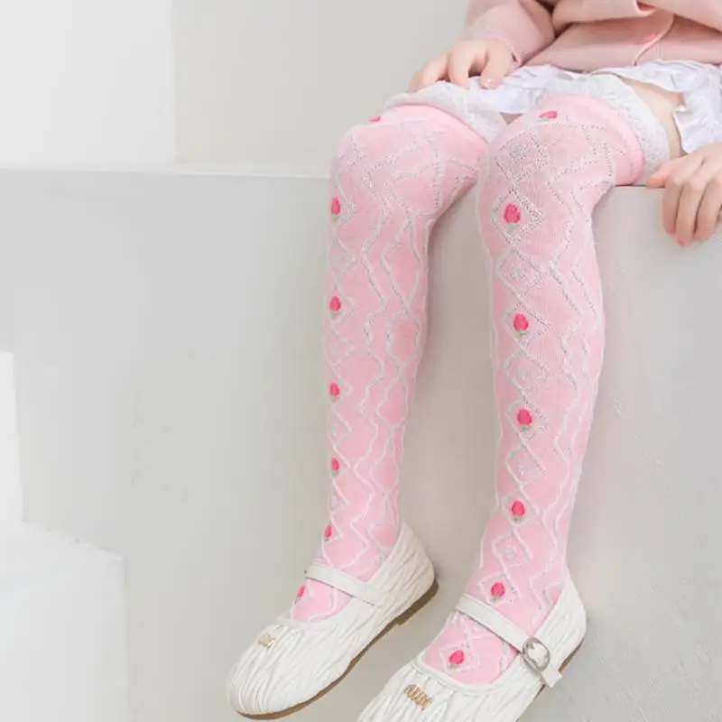 1 par de medias florales para niños, calcetines hasta la rodilla de algodón suave y combinado para niñas de 3 a 8 años - imagen 4