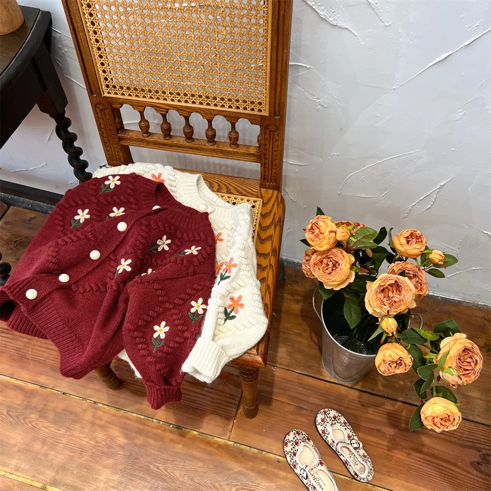 Suéteres rojos de Navidad para niños, abrigos para Otoño e Invierno 2022, cárdigan de punto con bordado Floral para niñas, prendas de vestir exteriores gruesas y cálidas - imagen 5