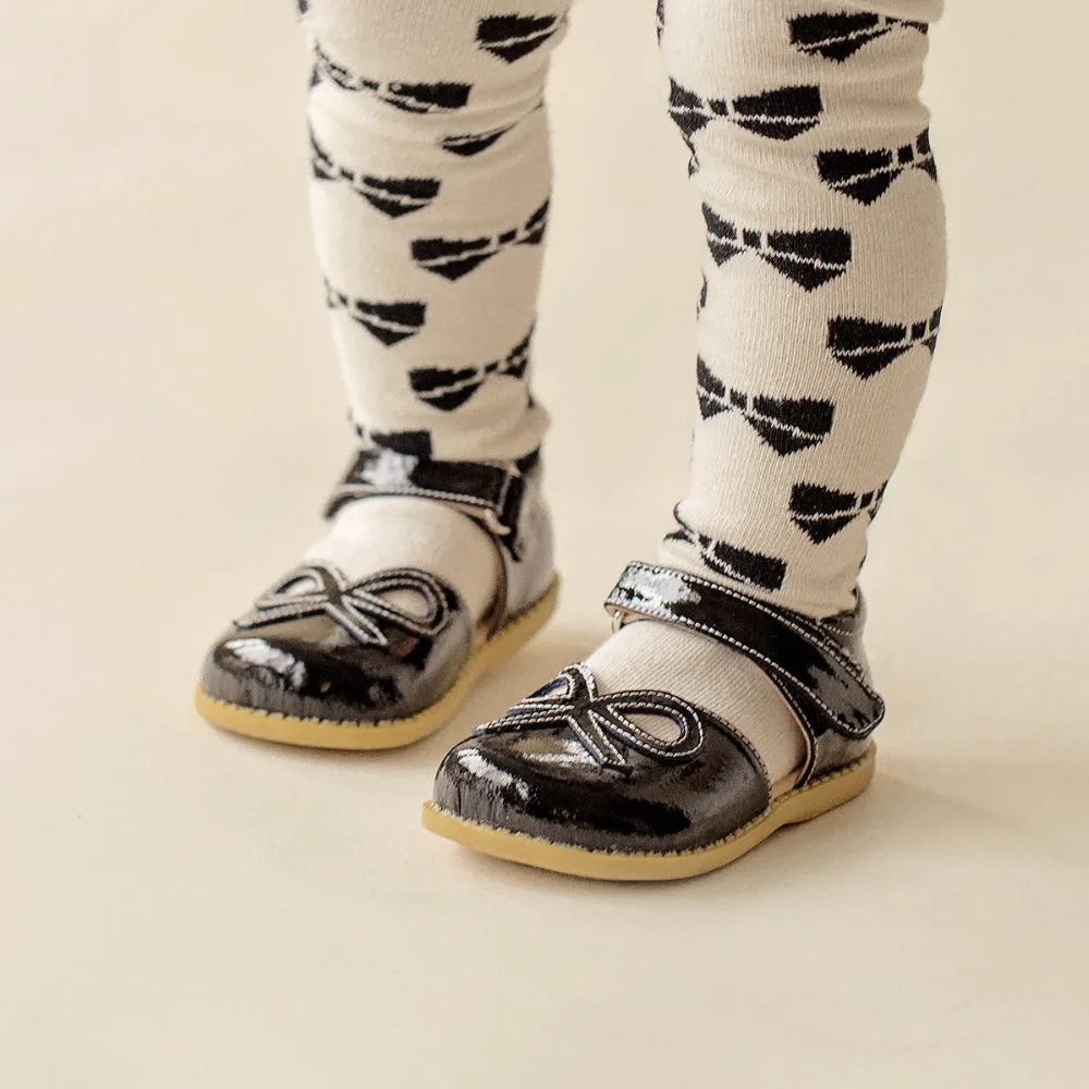 17FW_2LK_Bow_Black_HModel_5ae0e944-968d-47d8-a4d6-366001ad1eea