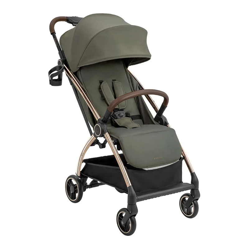 Silla de paseo con capota extendida y detalles del tejido impermeable