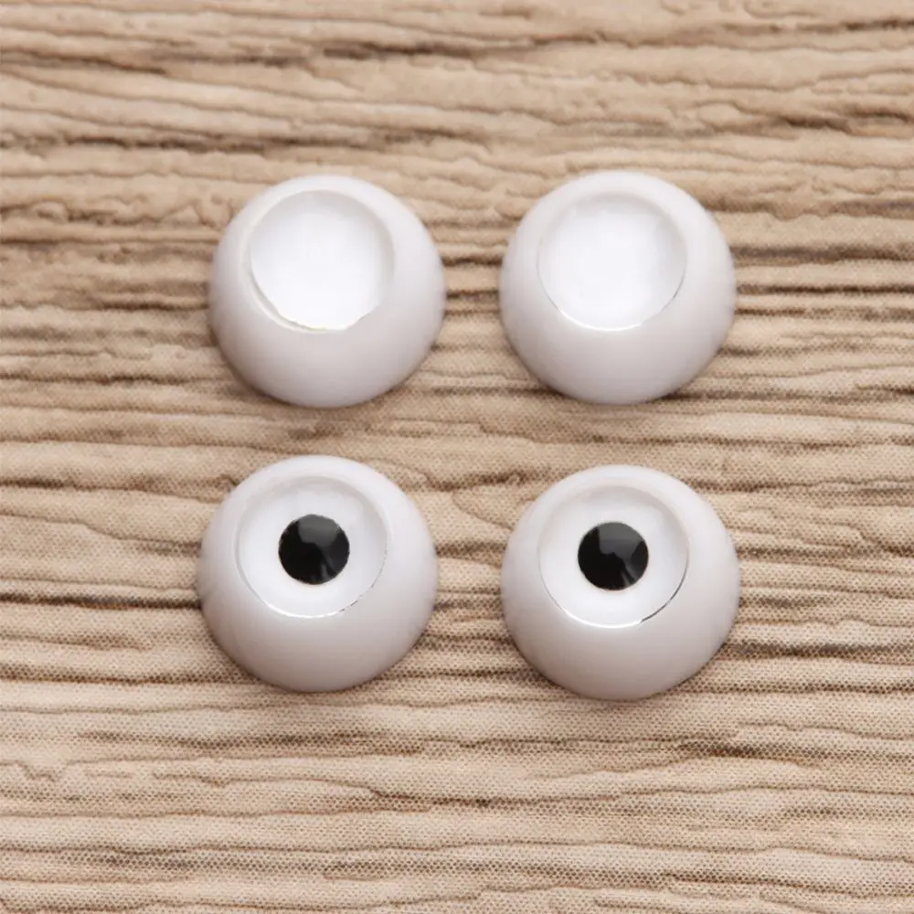 Mirada lista para ensamblar en muñecas DIY