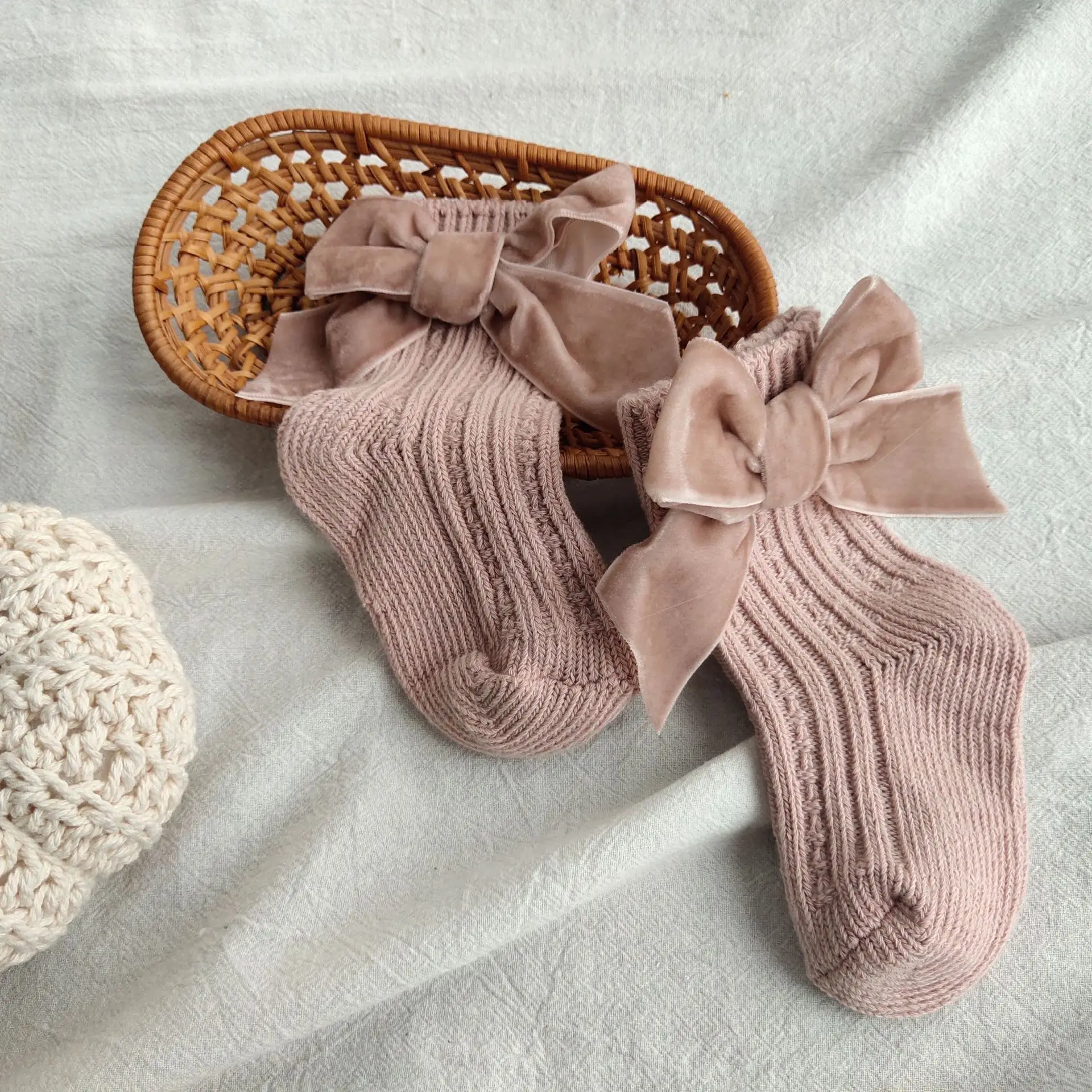 Calcetines navideños para bebé: tobilleros de punto grueso con lazo - imagen 3