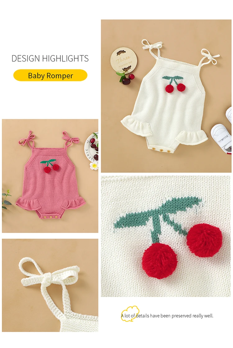 Modelo infantil con volantes y diseño de cereza