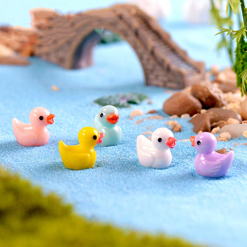 Patitos amarillos decorativos de resina para habitación infantil - imagen 5