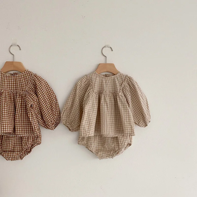 MILANCEL - Conjunto a cuadros con blusa y pantalón corto para niña - imagen 5