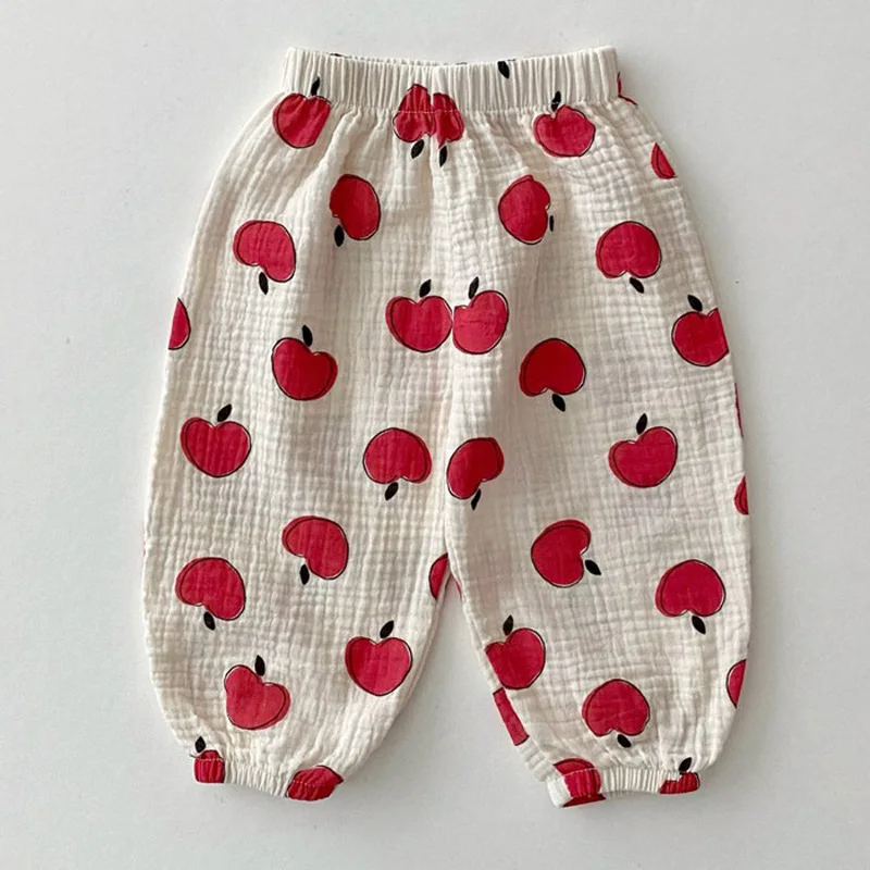 Pantalón con estampado de florecitas rosa