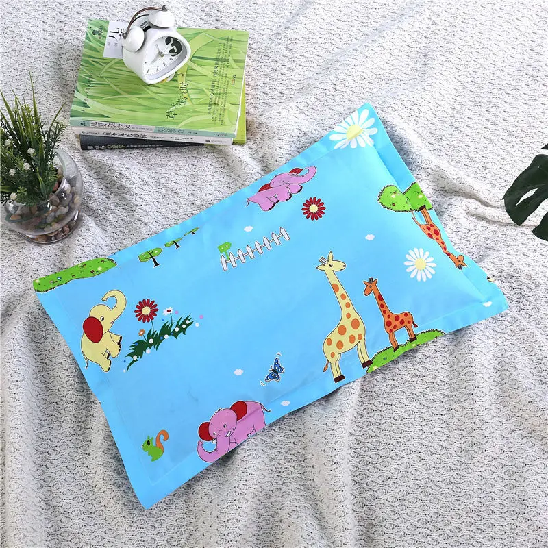 Almohada infantil ergonómica con funda suave para dormir - imagen 2