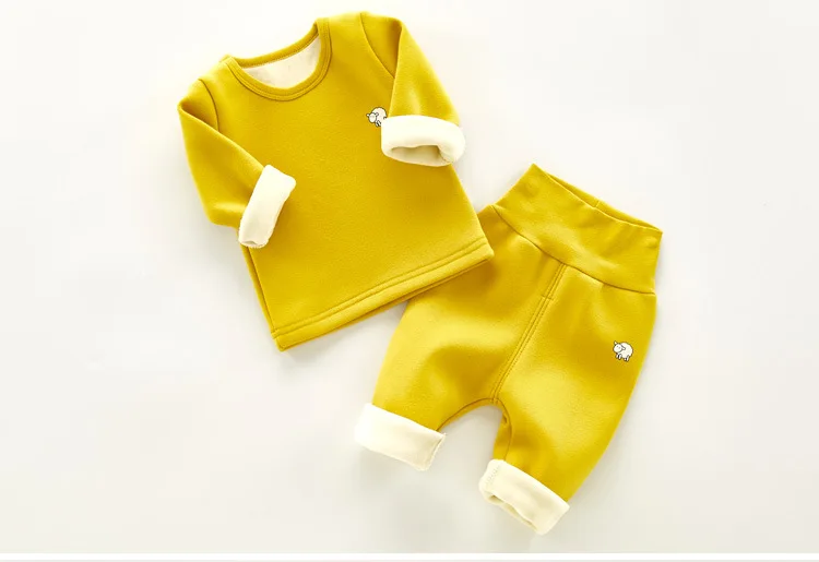 Ropa suave de invierno para niños