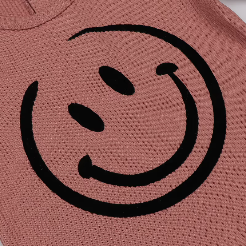 Aplica detalle sonrisa flocada