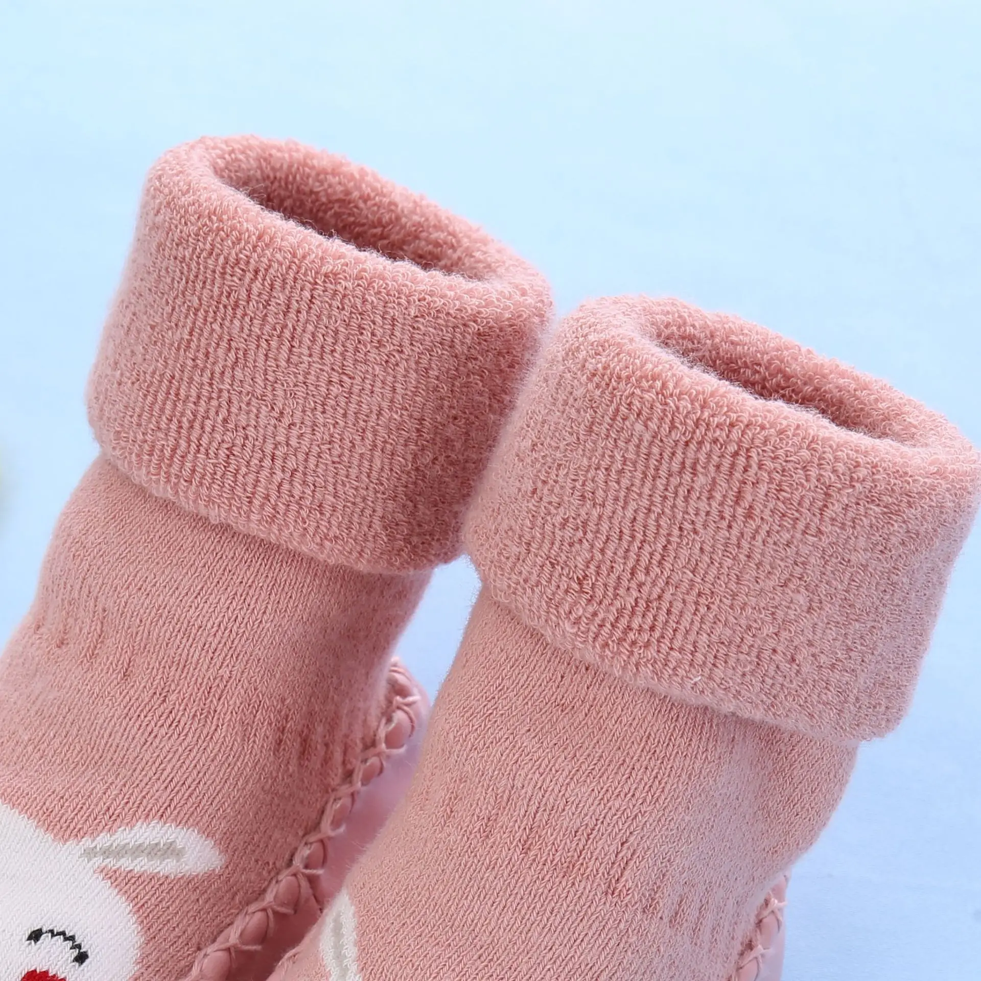 Calcetines infantiles de felpa suave con dibujos alegres