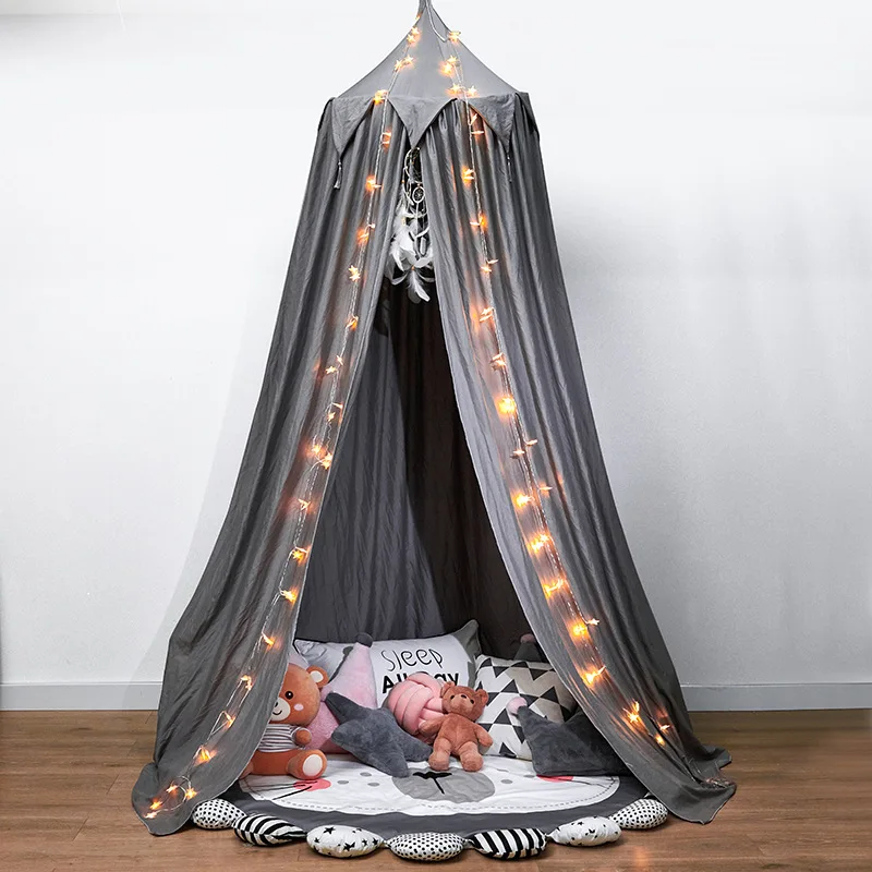 Tienda de campaña y cama