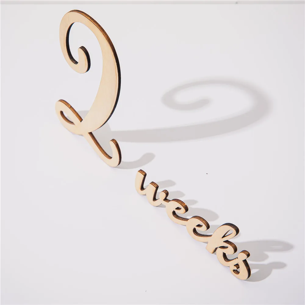 Tarjeta de hito de madera con grabado