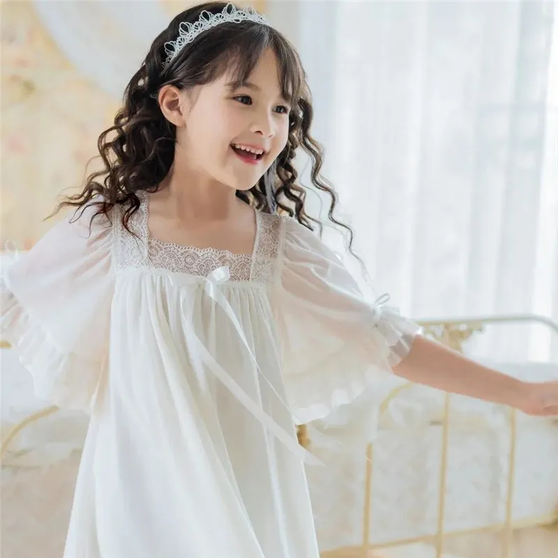 Camisón fino de malla con encaje para niña – Estilo princesa - imagen 3
