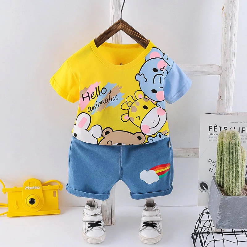 Conjunto bebé niña de camiseta y pantalón corto estampado verano - imagen 3
