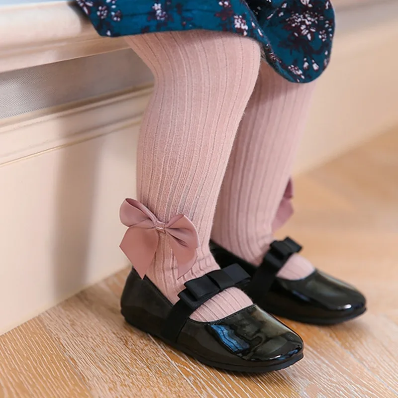 Medias de algodón para niña vista frontal