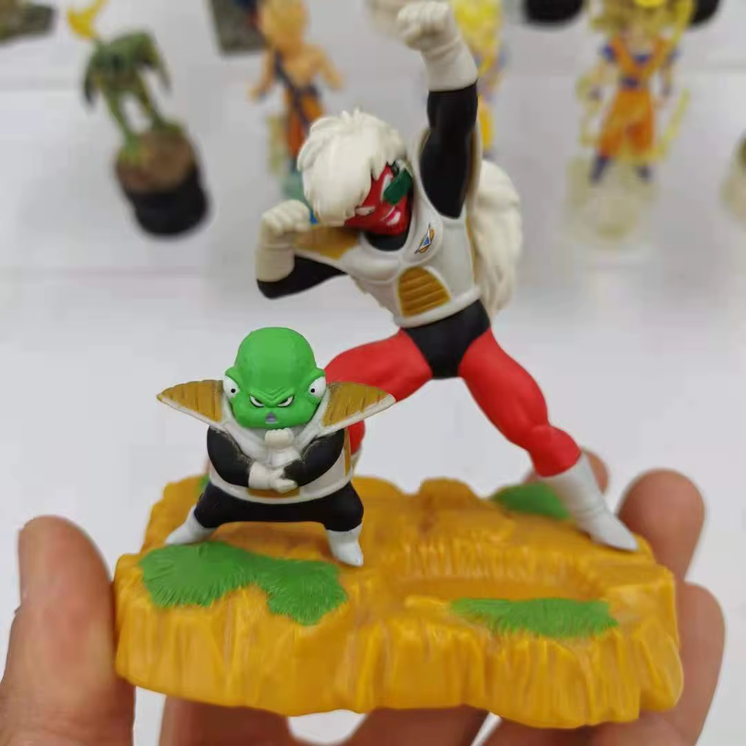 Detalle de figura en base de escenario