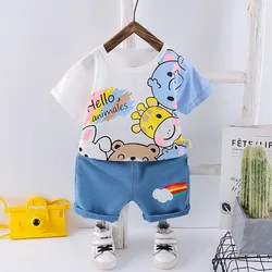 Conjunto bebé niña de camiseta y pantalón corto estampado verano