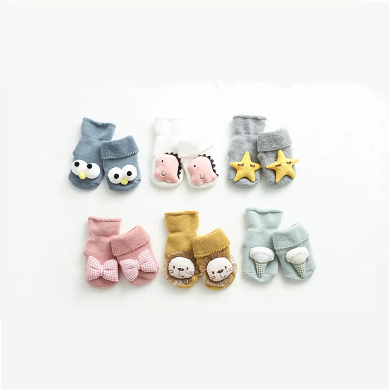 Calcetines de bebé con diseño de león 3D