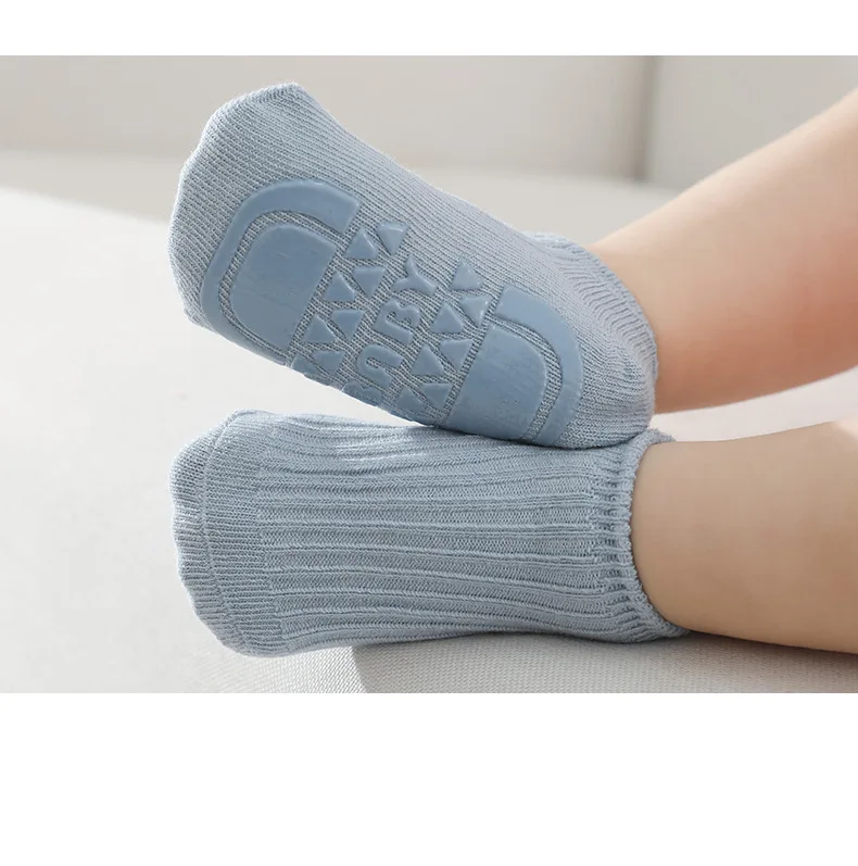 Calcetines antideslizantes para interiores