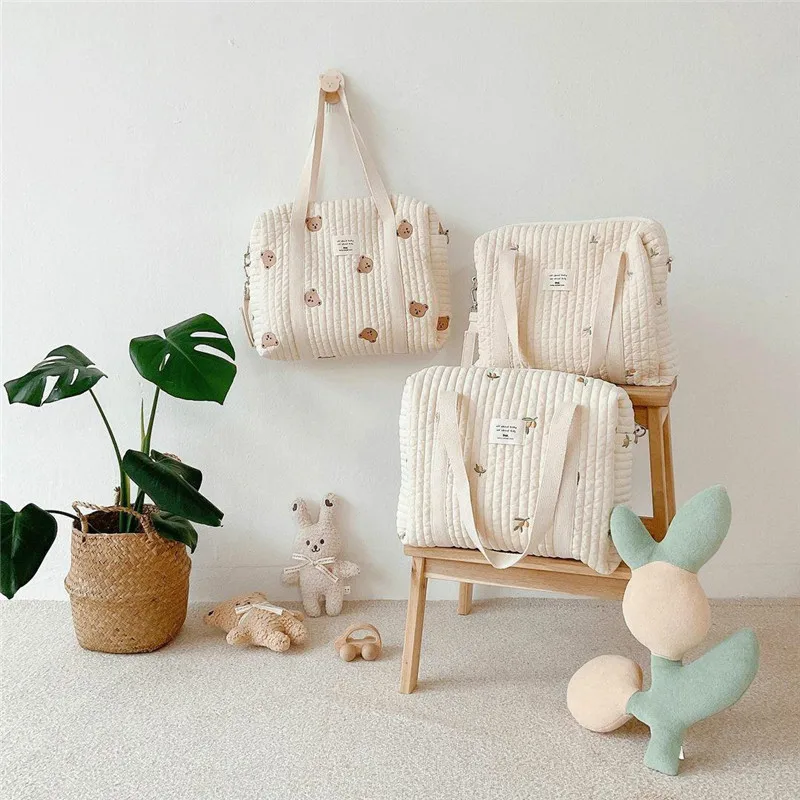 Bolso de mamá a la moda OIMG en tono neutro