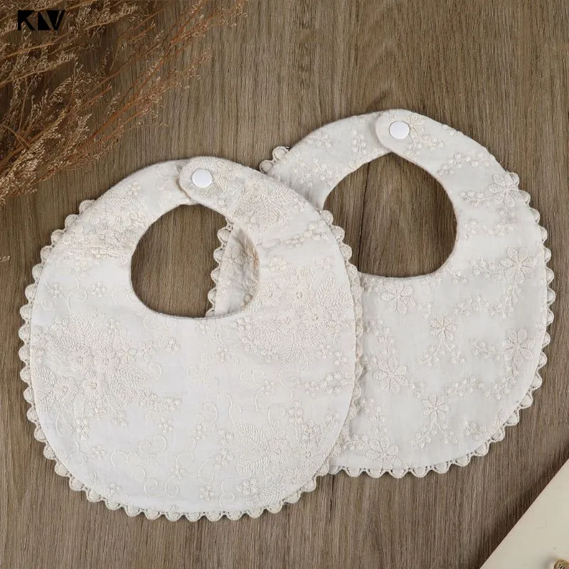 Babero bordado floral de algodón para bebé – Ajustable para alimentación - imagen 5