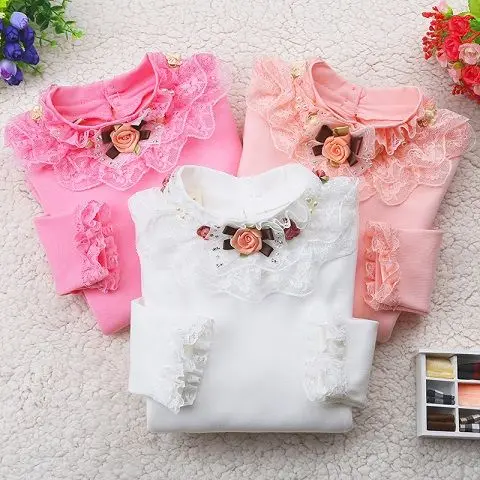 Camiseta floral de manga larga para niña