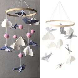 Móvil sonajero para bebé con campanas de viento y decoración