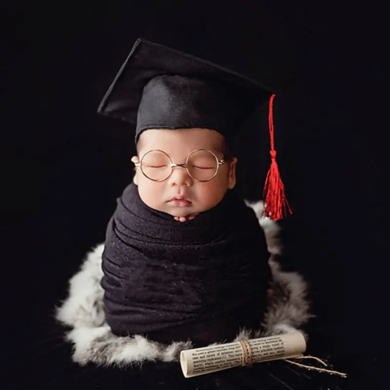 Gorro de graduación para recién nacido en fotos de guardería - imagen 3