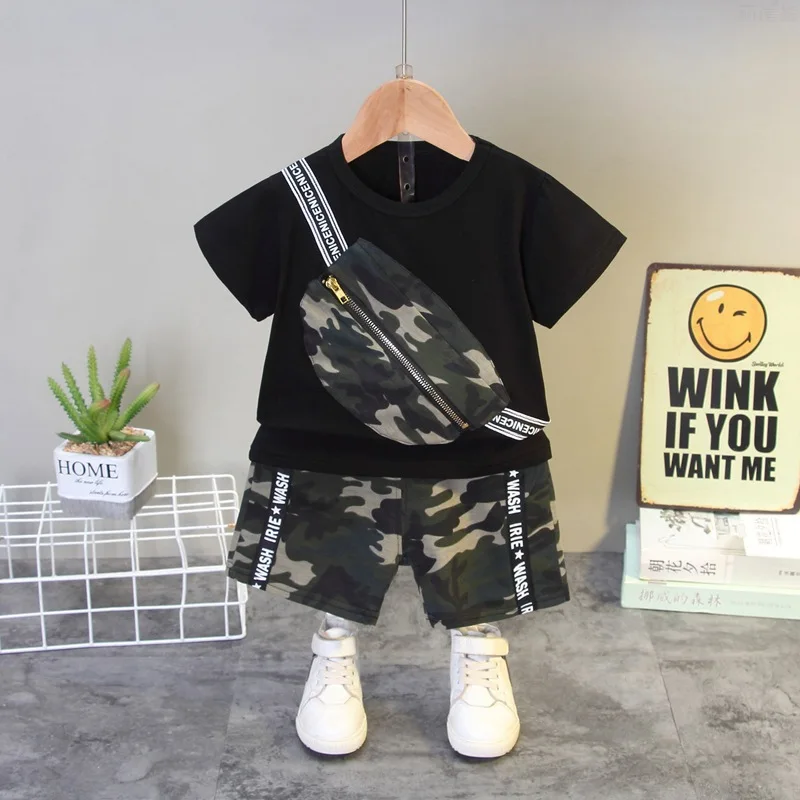 Conjunto verano niño camiseta con bolsillo y pantalones cortos - imagen 3