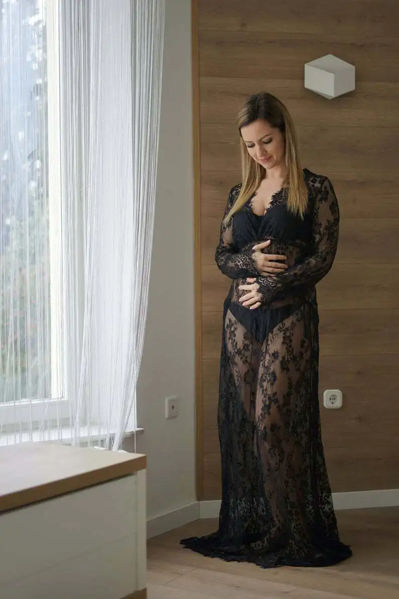 Vestido premamá largo de encaje para sesión de fotos - imagen 2