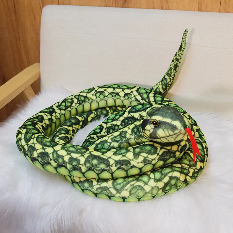 Animal de peluche tipo serpiente, tamaño visible