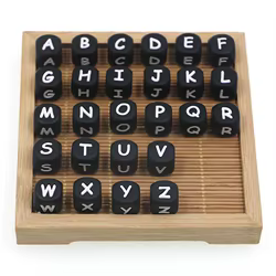 Cuentas de letras de silicona negra para pulseras infantiles DIY