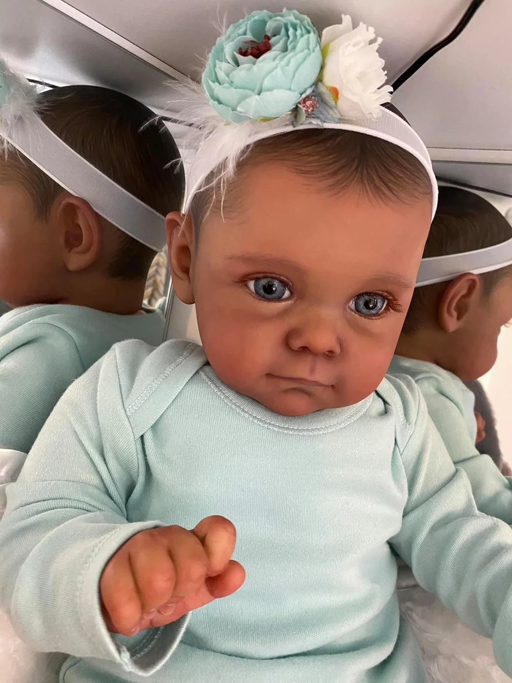 Ropa incluida y estilo de la muñeca