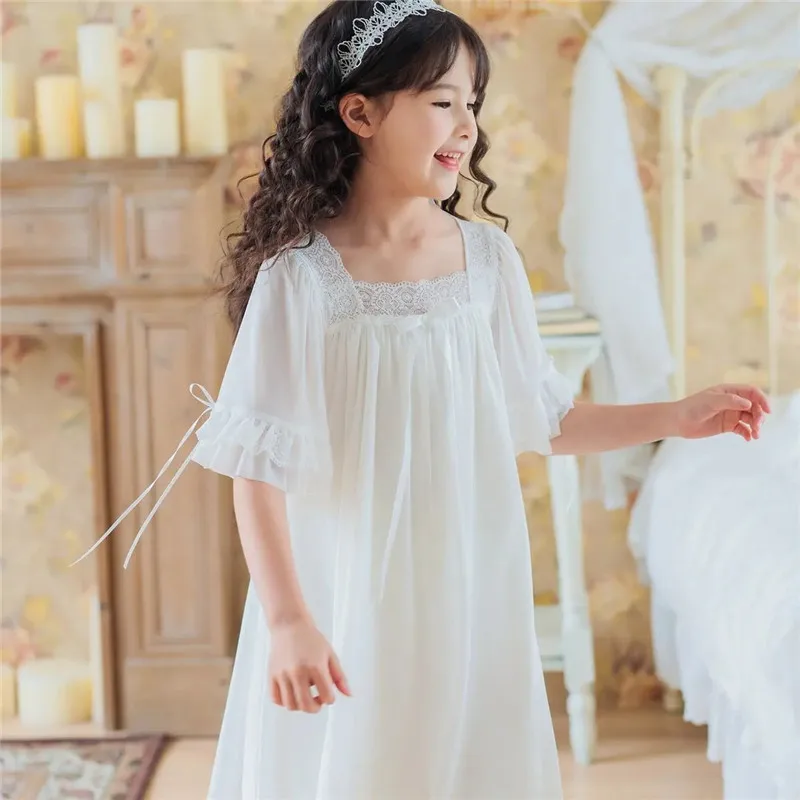 Camisón fino de malla con encaje para niña – Estilo princesa - imagen 5