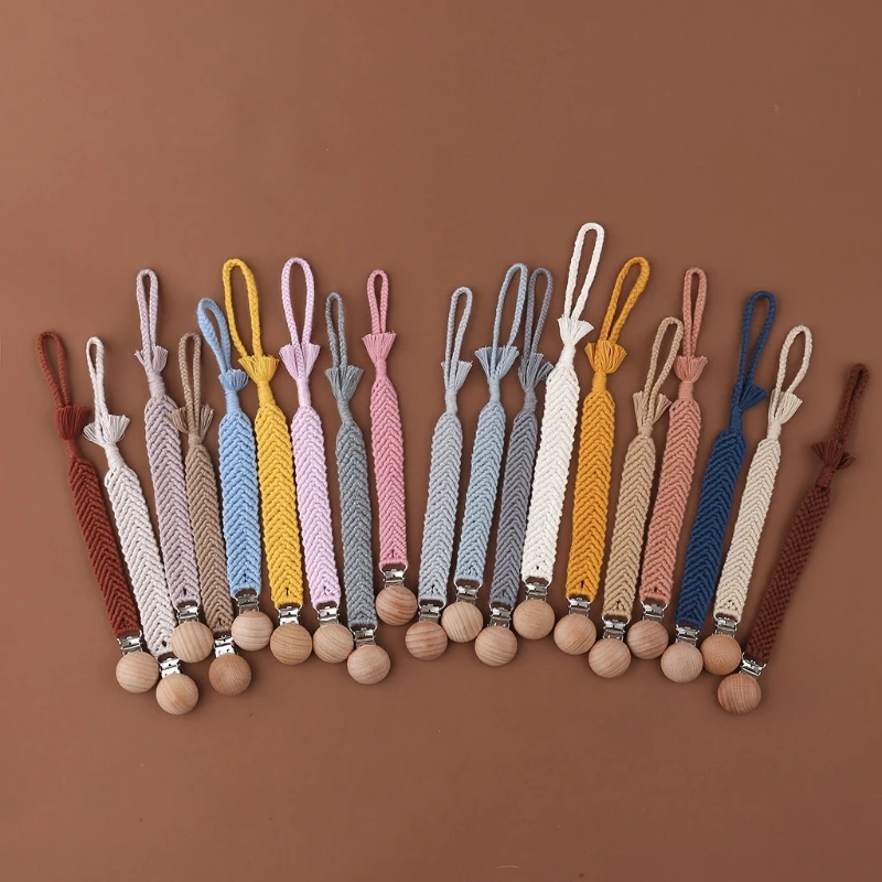 Cadena para chupete madera con cuentas de ganchillo y mordedor - imagen 2