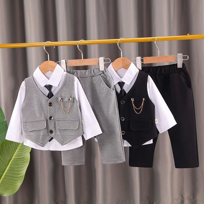 Conjunto formal infantil en gris con chaleco y camisa