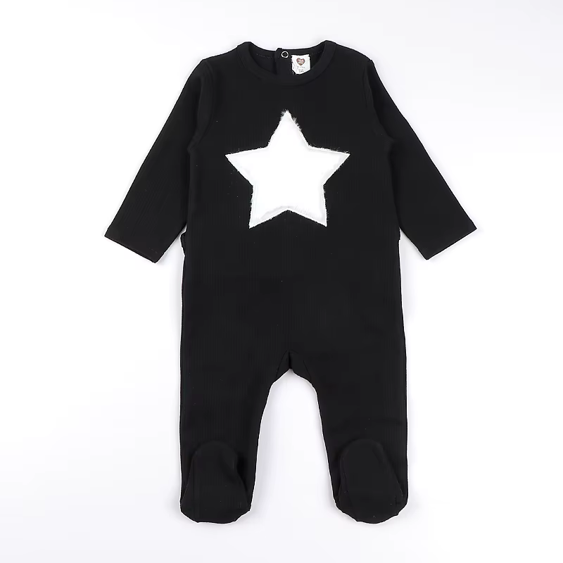 Mono pijama de manga larga para bebé con corazones y estrellas