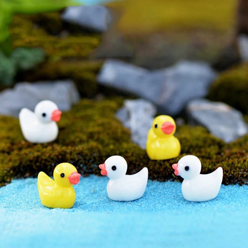 Patitos amarillos decorativos de resina para habitación infantil - imagen 2