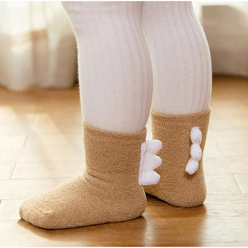 Calcetines gruesos de lana para bebé con dinosaurios antideslizantes - imagen 3