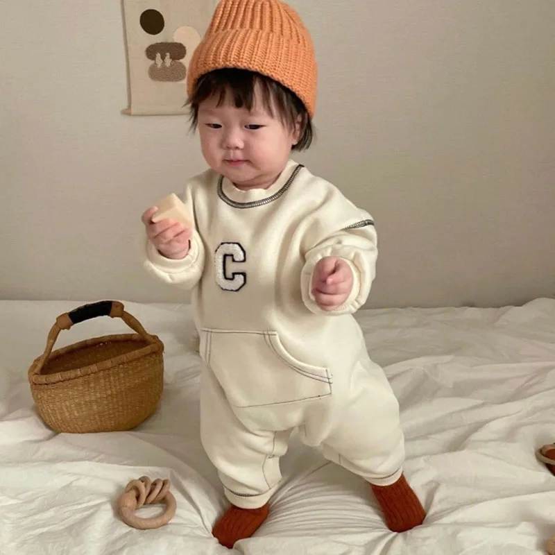 Mono bebé algodón estilo suelto