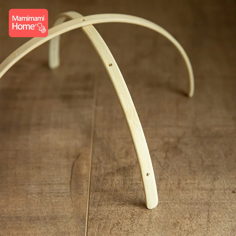 Colgador móvil de madera para cuna – Decoración habitación bebé - imagen 2