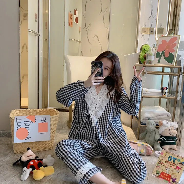 Pijama fino de maternidad apto para estar en casa